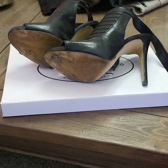 Shoes - Picture 3 of 3